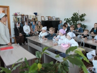 Начало нового учебного года в воскресной школе при храме в честь Рождества Пресвятой Богородицы г. Новозыбков Начало нового учебного года в воскресной школе при храме в честь Рождества Пресвятой Богородицы г. Новозыбков