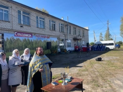 Престольной праздник Рождества Пресвятой Богородицы в с. Лотаки Красногорского района