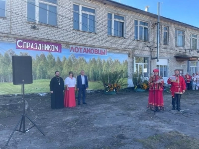 Престольной праздник Рождества Пресвятой Богородицы в с. Лотаки Красногорского района