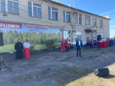 Престольной праздник Рождества Пресвятой Богородицы в с. Лотаки Красногорского района