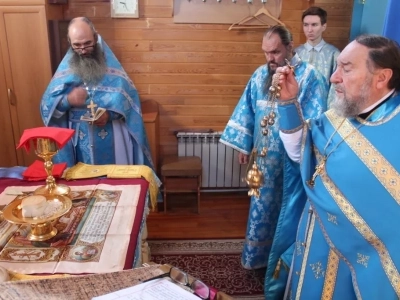 Три приходских общины Новозыбковского благочиния отмечают Престольный праздник в день Рождества Пресвятой Богородицы Три приходских общины Новозыбковского благочиния отмечают Престольный праздник в день Рождества Пресвятой Богородицы