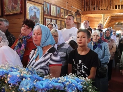 Три приходских общины Новозыбковского благочиния отмечают Престольный праздник в день Рождества Пресвятой Богородицы Три приходских общины Новозыбковского благочиния отмечают Престольный праздник в день Рождества Пресвятой Богородицы