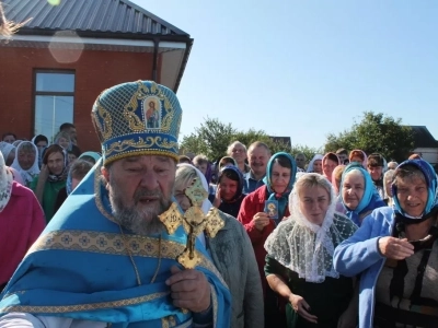 Три приходских общины Новозыбковского благочиния отмечают Престольный праздник в день Рождества Пресвятой Богородицы Три приходских общины Новозыбковского благочиния отмечают Престольный праздник в день Рождества Пресвятой Богородицы