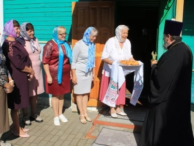 Три приходских общины Новозыбковского благочиния отмечают Престольный праздник в день Рождества Пресвятой Богородицы Три приходских общины Новозыбковского благочиния отмечают Престольный праздник в день Рождества Пресвятой Богородицы