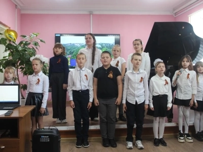 Благодарственные письма Новозыбковского благочиния Клинцовской епархии за участие в конкурсе детского творчества «Красота Божьего мира-2024», проходящего ежегодно в Клинцовской епархии, вручены ученикам и педагогам «Злынковской детской школы искусств». Благодарственные письма Новозыбковского благочиния Клинцовской епархии за участие в конкурсе детского творчества «Красота Божьего мира-2024», проходящего ежегодно в Клинцовской епархии, вручены ученикам и педагогам «Злынковской детской школы искусств».