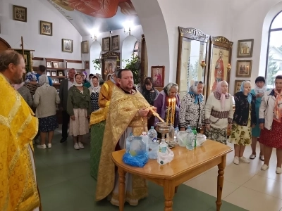 Русь Святая, храни веру Православную, в ней же тебе утверждение! Молитвенная радость в День Крещения Руси и миссионерская акция в пгт. Красная Гора Новозыбковского благочиния Русь Святая, храни веру Православную, в ней же тебе утверждение! Молитвенная радость в День Крещения Руси и миссионерская акция в пгт. Красная Гора Новозыбковского благочиния