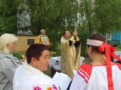 Сладкий праздник: Медовый спас в Новозыбковском благочинии