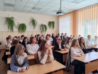 День трезвости в Новозыбковском благочинии. Душеполезная беседа с учащими и учащимися Гимназии города Новозыбкова