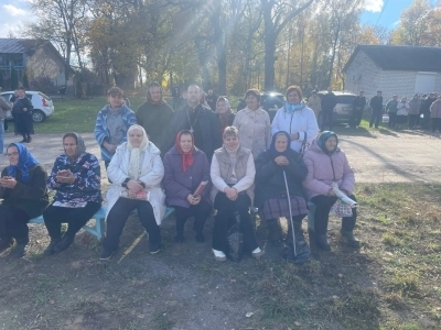 В день Покрова Пресвятой Богородицы жители и гости села Медведи Красногорского района молитвенно почтили Престольный праздник В день Покрова Пресвятой Богородицы жители и гости села Медведи Красногорского района молитвенно почтили Престольный праздник