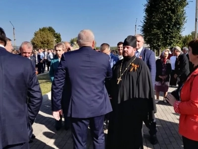 Священник поздравил земляков с Днем поселка в пгт. Красная гора