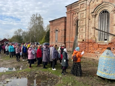 Храм, Милостью Божией, будет возрождаться!Престольный Праздник Покрова Пресвятой Богородицы в селе Медведи Красногорского района