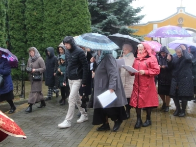 В пределы Новозыбковского благочиния, по благословению Епископа Клинцовского и Трубчевского Владимира, принесены иконы Великомученика и Целителя Пантелеимона и Великомученика и Победоносца Георгия с частицами их мощей