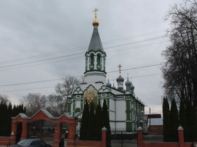 В пределы Новозыбковского благочиния, по благословению Епископа Клинцовского и Трубчевского Владимира, принесены иконы Великомученика и Целителя Пантелеимона и Великомученика и Победоносца Георгия с частицами их мощей