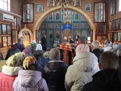 В пределы Новозыбковского благочиния, по благословению Епископа Клинцовского и Трубчевского Владимира, принесены иконы Великомученика и Целителя Пантелеимона и Великомученика и Победоносца Георгия с частицами их мощей