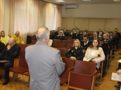 Священнослужители Новозыбковского благочиния поздравили сотрудников МО МВД России «Новозыбковский» с профессиональным праздником