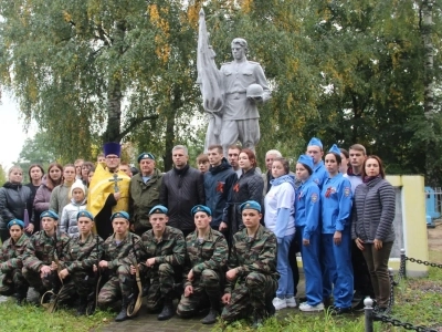 В день освобождения Новозыбковской земли от немецко-фашистских захватчиков совершена молитва о упокоении павших воинов-освободителей