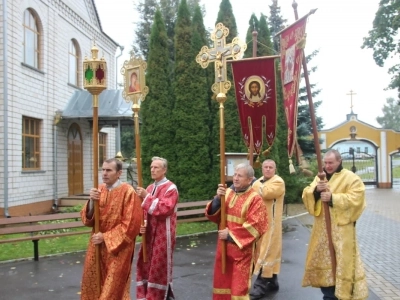 Святый Архистратиже Божий Михаиле, моли Бога о нас ! Престольное торжество храма в честь чуда Архистратига Михаила в Хонех города Новозыбкова