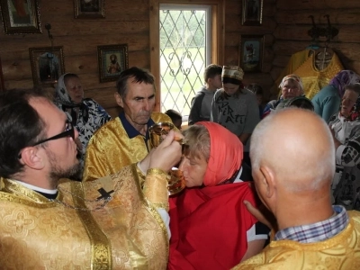 Первая Божественная литургия за почти 100 лет совершена в селе Новое Место Новозыбковского благочиния