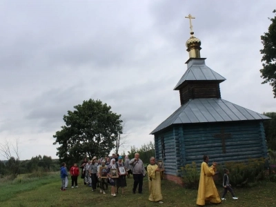 Первая Божественная литургия за почти 100 лет совершена в селе Новое Место Новозыбковского благочиния