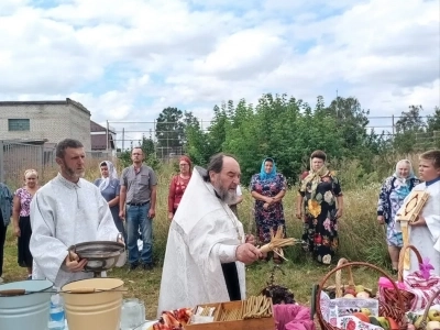 Величай, душе моя, на Фаворе преобразившагося Господа! Преображение Господне молитвенно почтили в Новозыбковском благочинии: Благочинный посетил отдаленный приход