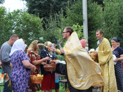 Величай, душе моя, на Фаворе преобразившагося Господа! Преображение Господне молитвенно почтили в Новозыбковском благочинии: Благочинный посетил отдаленный приход