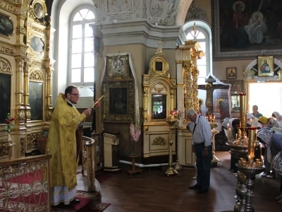 Сладкий праздник: Медовый спас в Новозыбковском благочинии