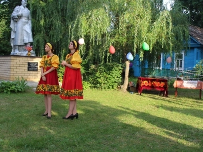 Сладкий праздник: Медовый спас в Новозыбковском благочинии