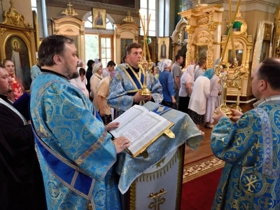 В день почитания «Почаевского» образа Божией Матери, Епископ Клинцовский и Трубчевский Владимир совершил Божественную литургию в городе Новозыбкове