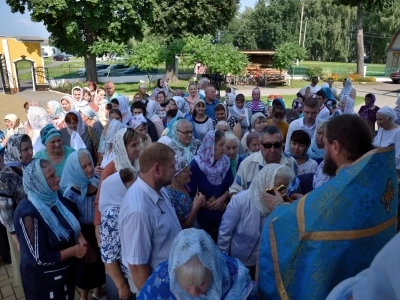 В день почитания «Почаевского» образа Божией Матери, Епископ Клинцовский и Трубчевский Владимир совершил Божественную литургию в городе Новозыбкове