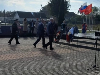 Священник принял участи в торжественном митинге, посвященном Дню посёлка Красная Гора и освобождению посёлка от немецко-фашистских захватчиков