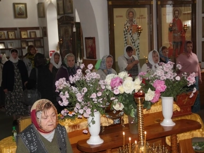 Архиерейские Благодарственные письма за участие в конкурсе детского творчества «Красота Божьего мира-2024», проходящего ежегодно в Клинцовской епархии, вручены юным прихожанам храма в честь Святой Троицы пгт Красная Гора