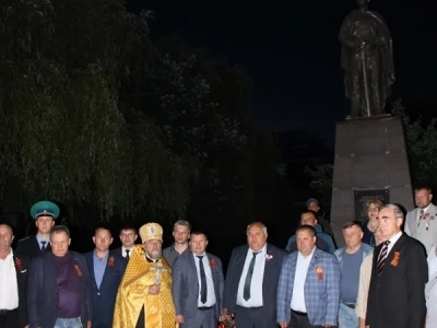 Памяти тех, кто ценою жизни своей одержал победу в Великой Отечественной Войне, прошла акция «Свеча памяти»