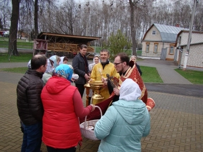 ХРИСТОС ВОСКРЕСЕ! ВОИСТИНУ ВОСКРЕСЕ!