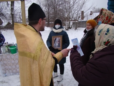 Святое Богоявление в Новозыбковском благочинии. Фоторепортаж. Акция «Листовки о Святой воде и о Богоявлении».