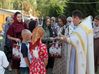 В школу, помолясь! В храмах Новозыбковского благочиния совершены Молебные пения на начало учения отроков