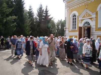 В день празднования иконе Божией Матери «Почаевская» Епископ Клинцовский и Трубчевский Владимир возглавил праздничное богослужение в городе Новозыбкове