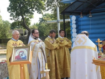 Молитва о возрождении святыни. На месте разрушенного храма селе Новое Место Новозыбковского благочиния вновь совершена Божественная литургия