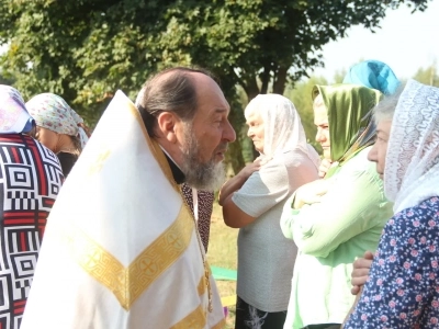 Молитва о возрождении святыни. На месте разрушенного храма селе Новое Место Новозыбковского благочиния вновь совершена Божественная литургия