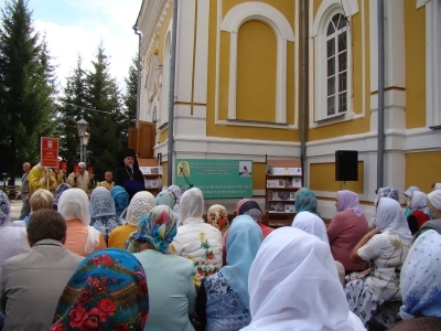 В день празднования иконе Божией Матери «Почаевская» Епископ Клинцовский и Трубчевский Владимир возглавил праздничное богослужение в городе Новозыбкове