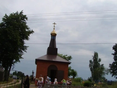 В деревне Любовшо Красногорского района Новозыбковского благочиния освящена новосооруженная часовня во Имя Святой Троицы