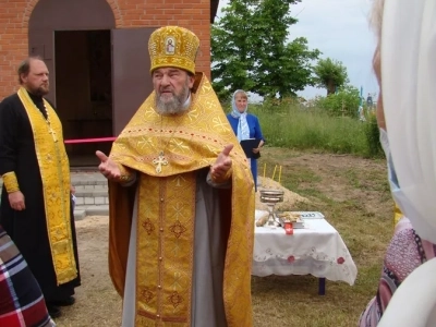 В деревне Любовшо Красногорского района Новозыбковского благочиния освящена новосооруженная часовня во Имя Святой Троицы