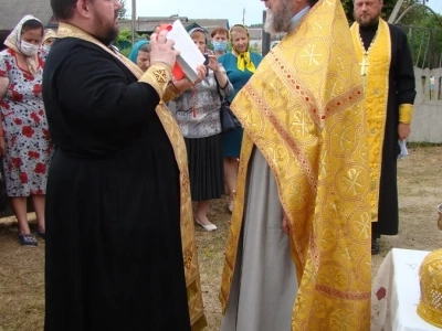 В деревне Любовшо Красногорского района Новозыбковского благочиния освящена новосооруженная часовня во Имя Святой Троицы