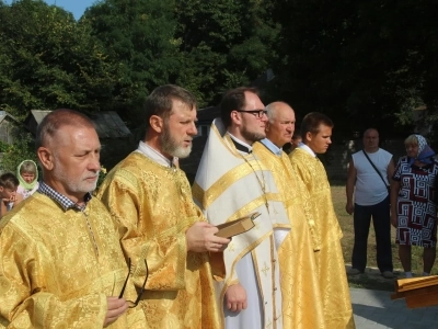 Молитва о возрождении святыни. На месте разрушенного храма селе Новое Место Новозыбковского благочиния вновь совершена Божественная литургия