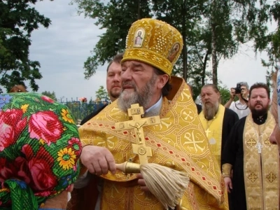 В деревне Любовшо Красногорского района Новозыбковского благочиния освящена новосооруженная часовня во Имя Святой Троицы