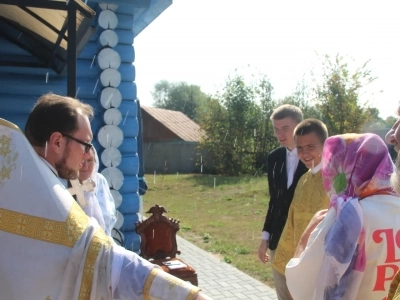 Молитва о возрождении святыни. На месте разрушенного храма селе Новое Место Новозыбковского благочиния вновь совершена Божественная литургия