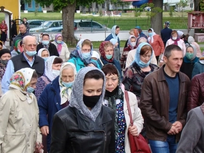 В Неделю 4-ю по Пасхе, о расслабленом, Епископ Клинцовский и Трубчевский Владимир совершил Литургию в городе Новозыбкове