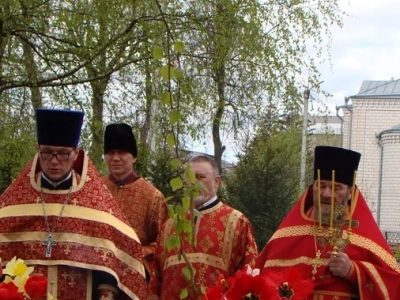 За Веру и Отечество жизнь свою положившим – ВЕЧНАЯ ПАМЯТЬ ! 76-й День победы в Великой Отечественной Войне в Новозыбковском благочинии ознаменован молитвой