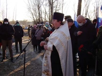 Война не окончена, пока не похоронен последний солдат…Упокой, Господи, души воинов, жизни свои на поле брани, за веру и Отечество, положивших!