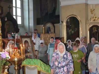 Сладкий праздник: Медовый спас в Новозыбковском благочинии