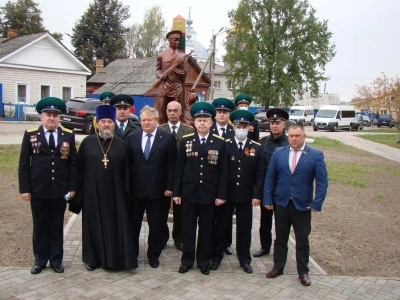 Благочинный Новозыбковского церковного округа принял участие в открытии памятника «Пограничникам всех поколений», установленного в городе Новозыбкове